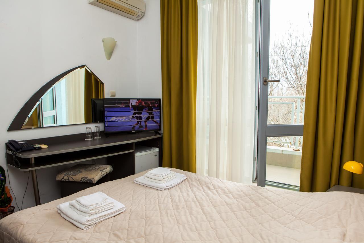 City Mark Hotel Varna Exterior photo