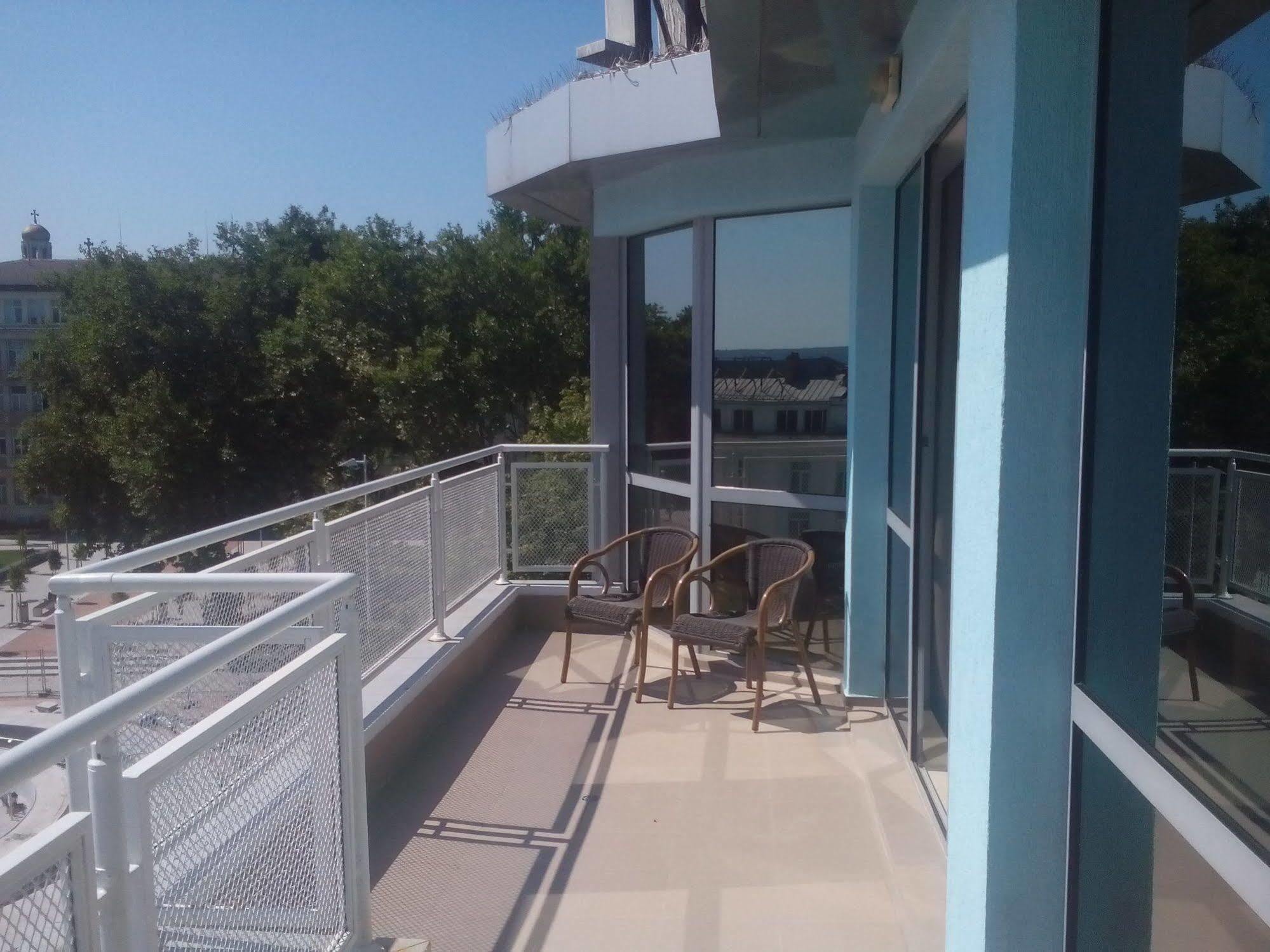 City Mark Hotel Varna Exterior photo